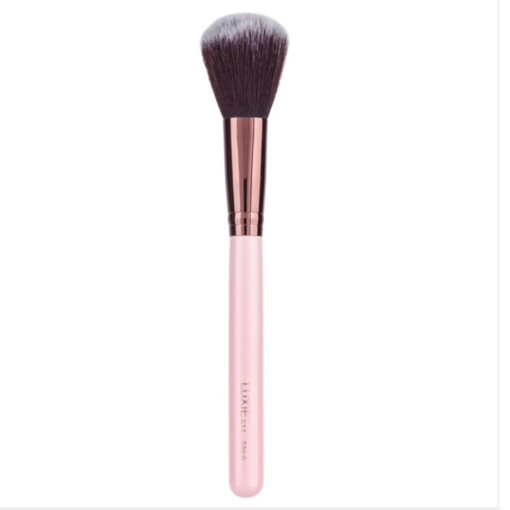Luxie Rose Gold Blush Face Brush 514